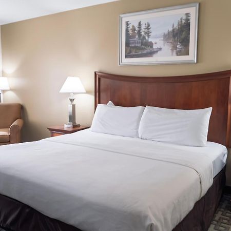 Country Inn At The Mall Bangor Extérieur photo