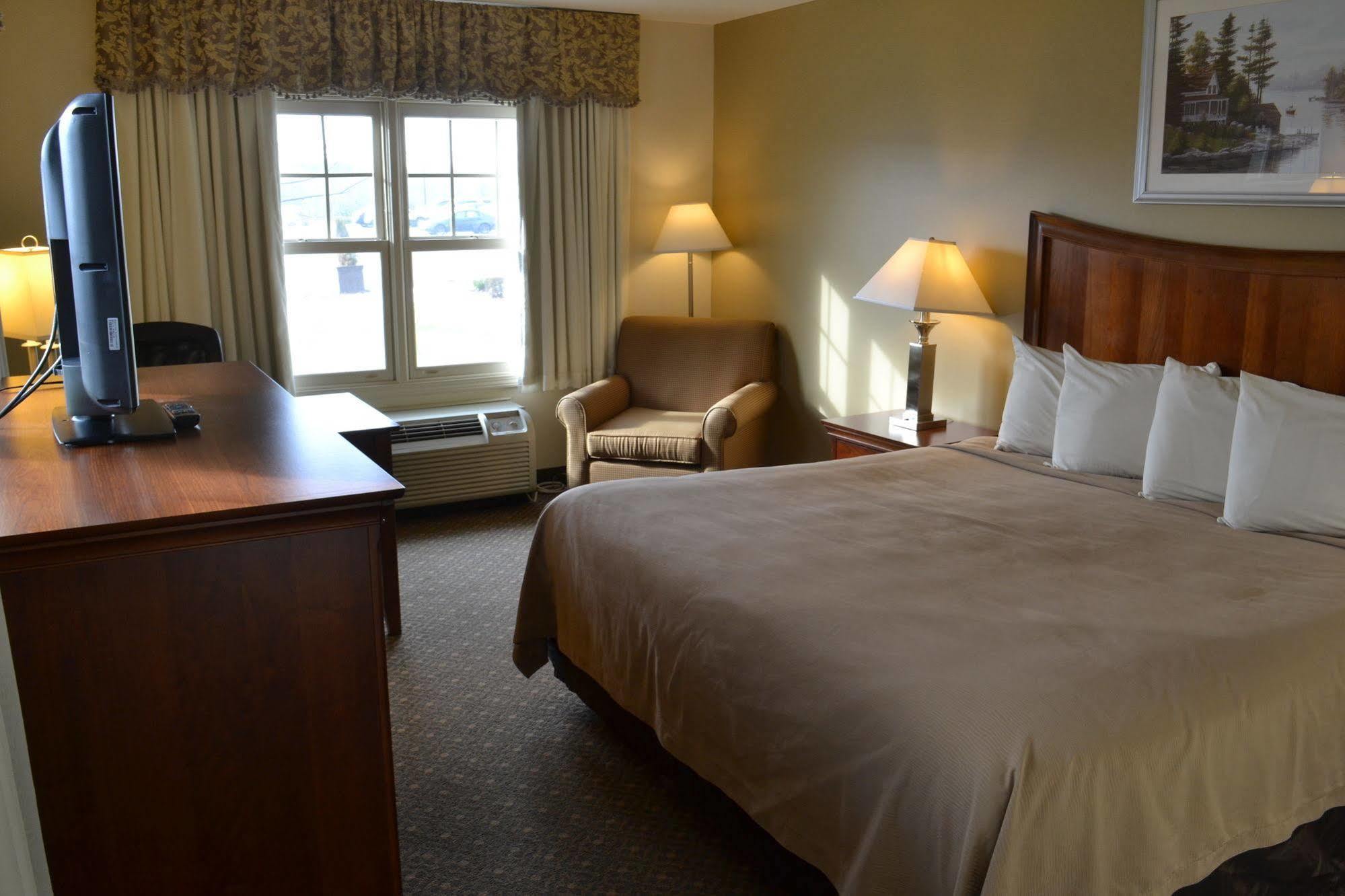 Country Inn At The Mall Bangor Extérieur photo